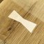 Motýlek - velikost L - dřevěná intarzie s ostrými rohy - Dřevo: Americký ořech, Provedení rohů: Ostré, Velikost motýlku: L - 80 x 30 mm, Tloušťka: 6 mm
