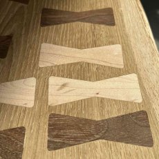 Motýlek - velikost M - dřevěná intarzie s kulatými rohy