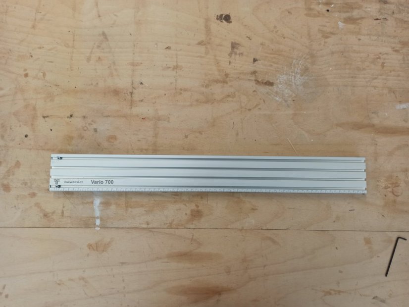 Hliníkový profil - 680 mm - se stupnicí