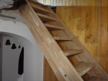 Výroba schodů pomocí frézovací šablony