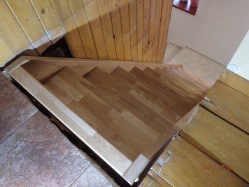 Výroba schodů pomocí frézovací šablony