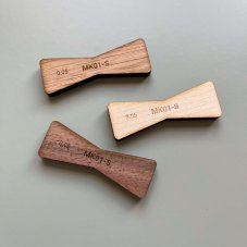 Motýlek - velikost S - dřevěná intarzie s kulatými rohy